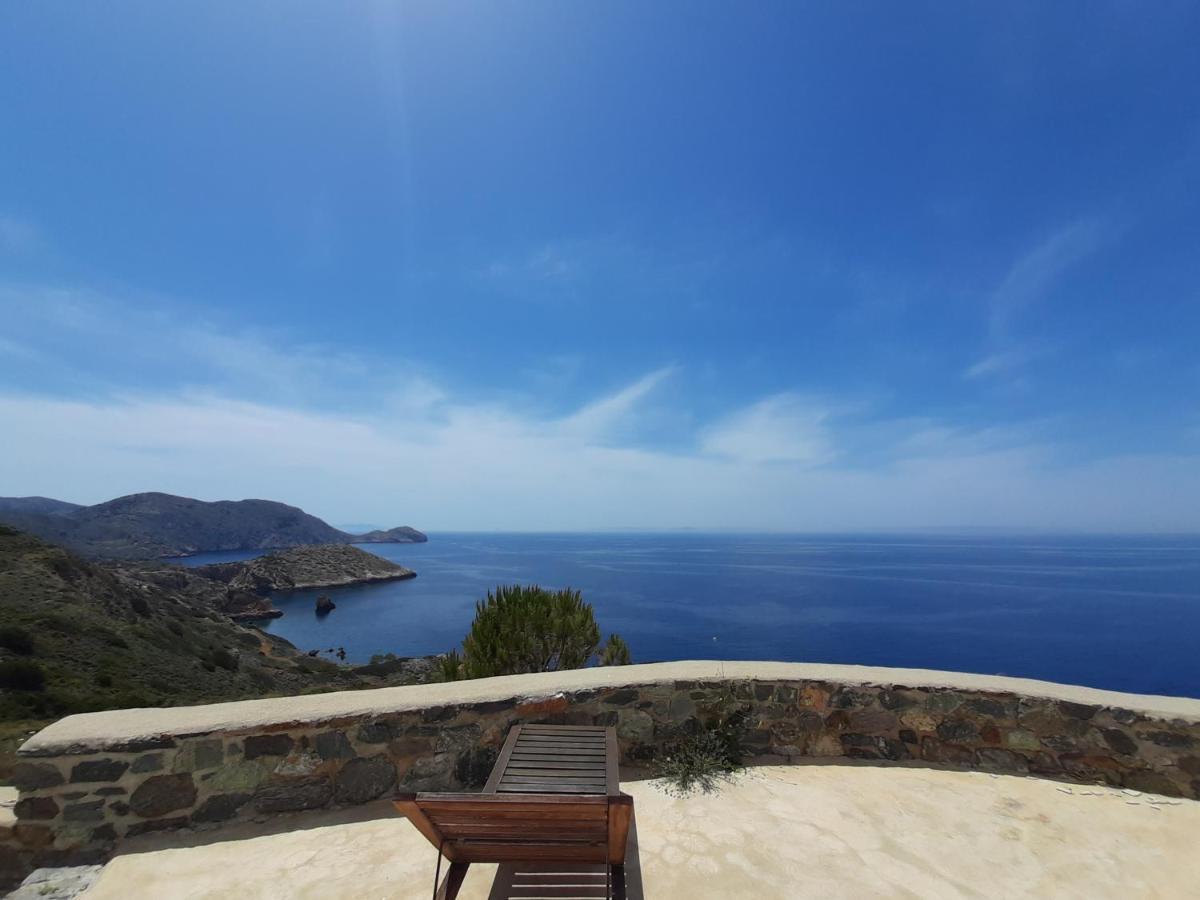 Villa C & C _ Cycladic House With Endless Sea View à Ermoúpoli Extérieur photo