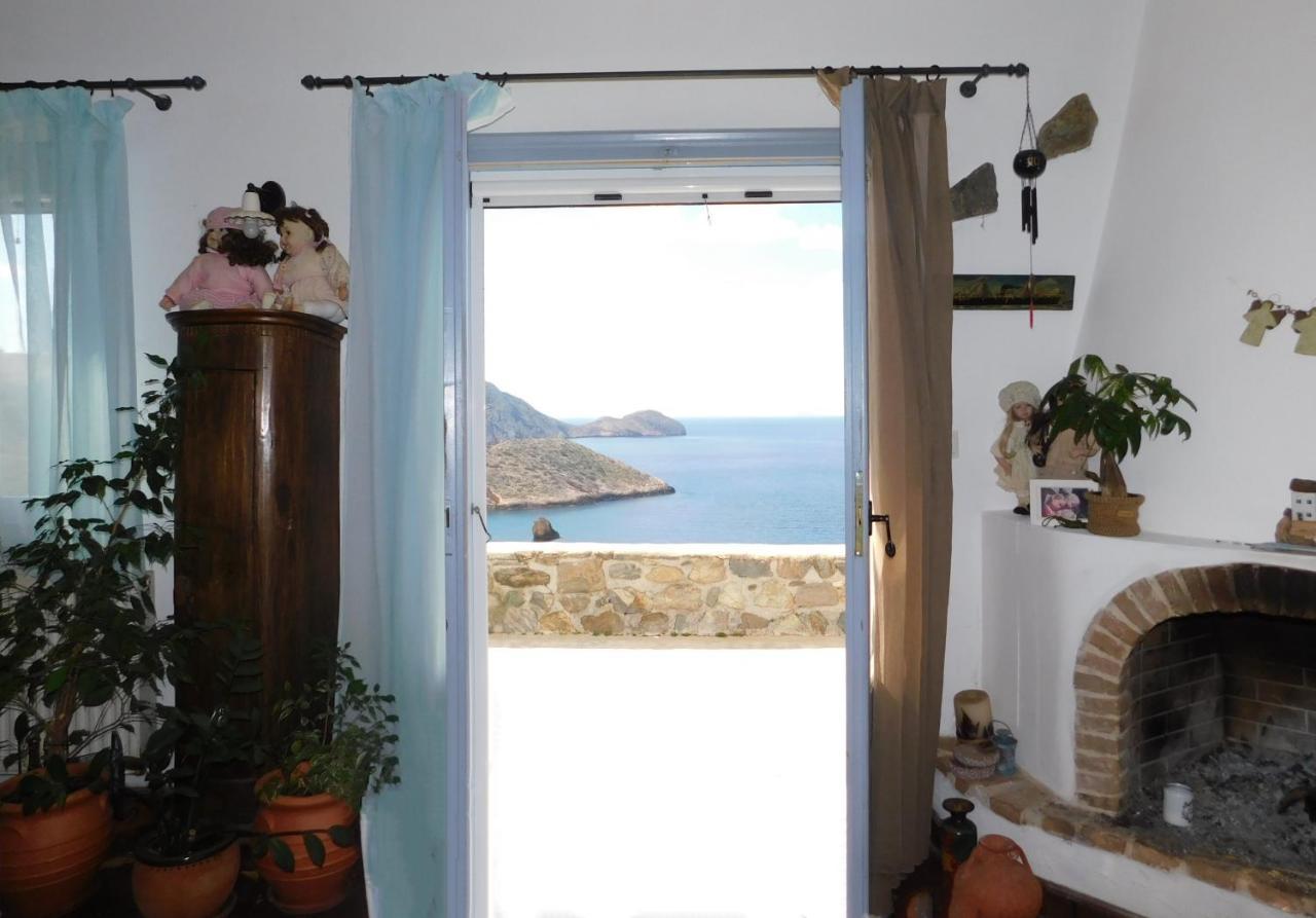 Villa C & C _ Cycladic House With Endless Sea View à Ermoúpoli Extérieur photo