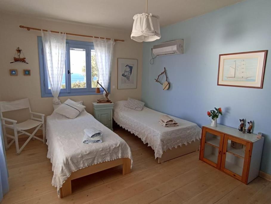 Villa C & C _ Cycladic House With Endless Sea View à Ermoúpoli Extérieur photo